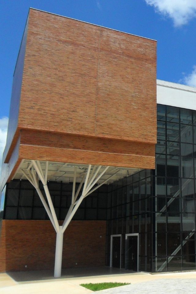 Edifícios Comerciais e Industriais